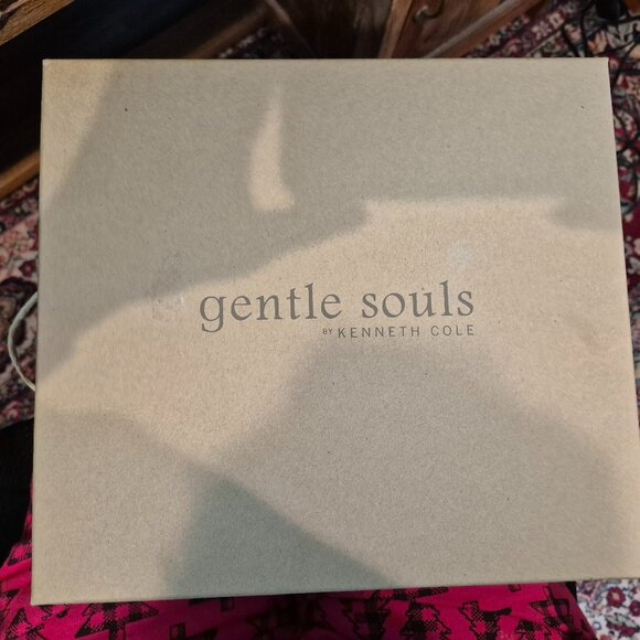 New Gentle Souls By Kenneth Cole Christa Block Heel Sandal. Black. Size 8. - Picture 6 of 7